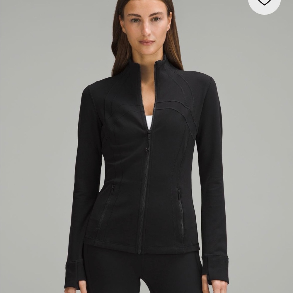 Lululemon Women’s Define jacket EUC BLACK size 8.